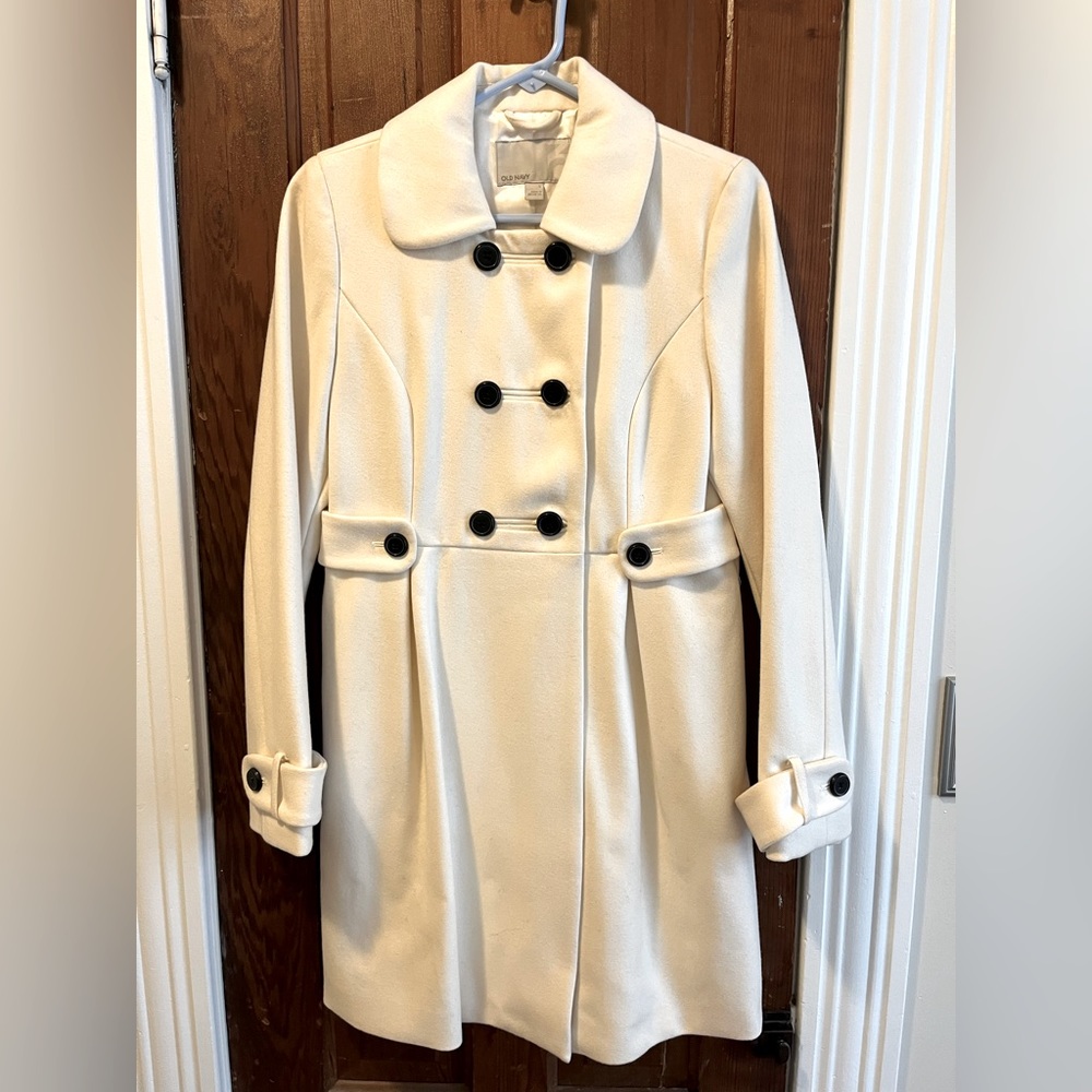 Old Navy Women’s White Peacoat